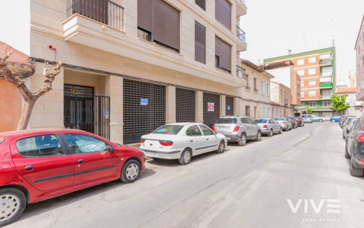 Alquiler a largo plazo - Local comercial - Almoradi - Almoradí Centro