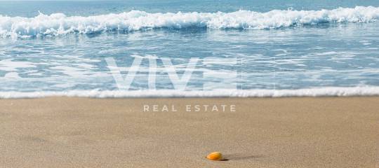 Förbättra ditt humör genom ett fastighetsköp i Playa Flamenca med havsutsikt